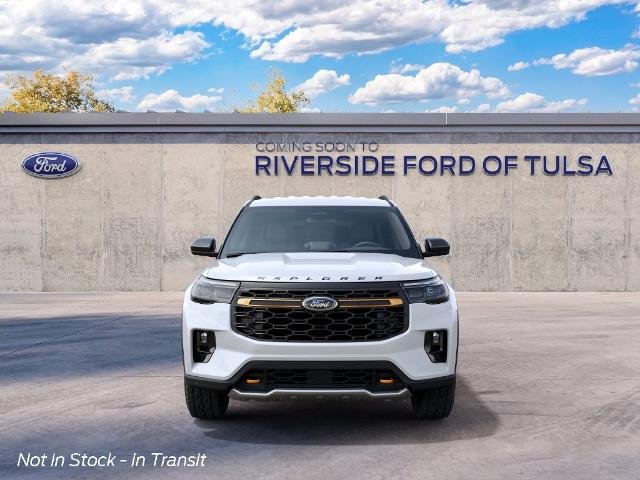 New 2027 Star White Metallic Tri-Coat Ford Tremor® image 30