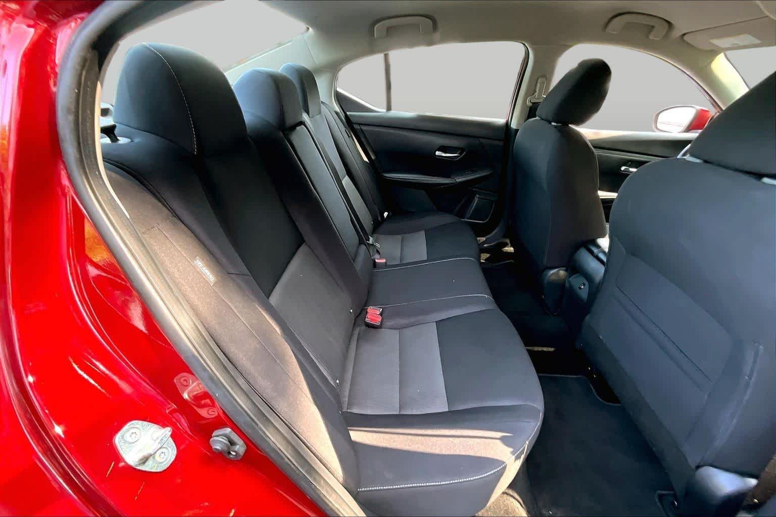 Used 2020 Scarlet Ember Tintcoat Nissan SV image 18