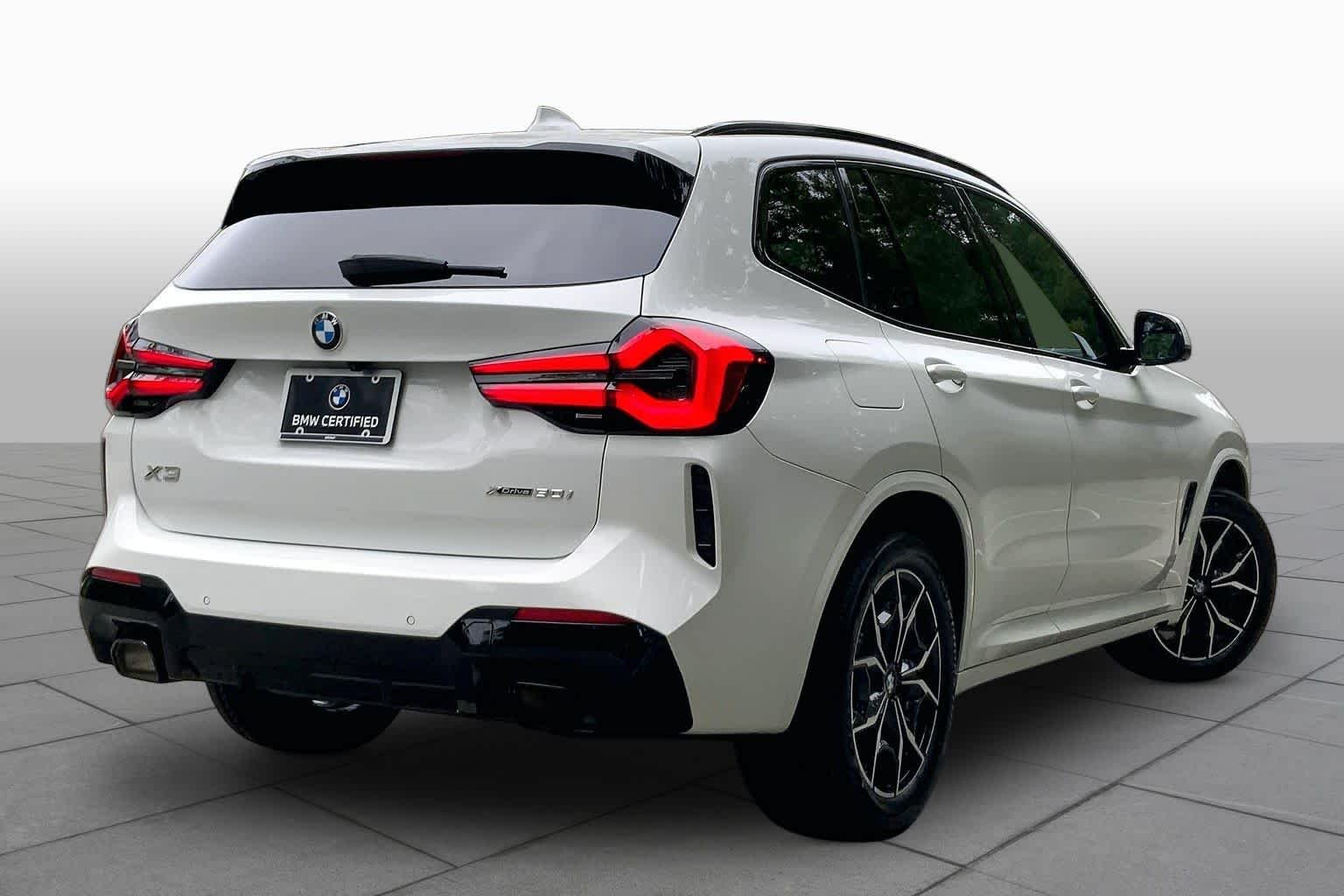Used 2024 Alpine White BMW xDrive30i image 12