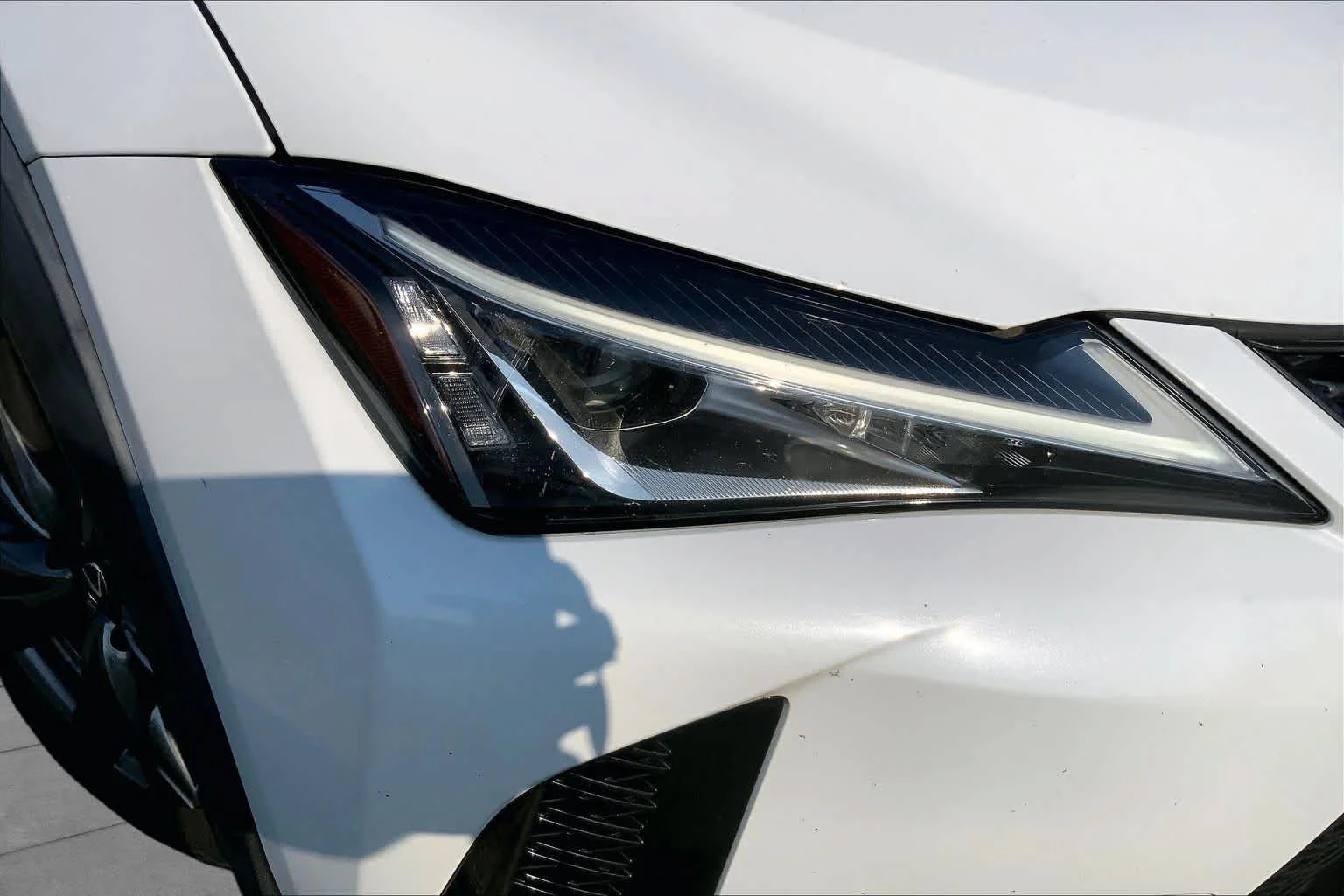 Used 2019 Ultra White Lexus F SPORT image 28
