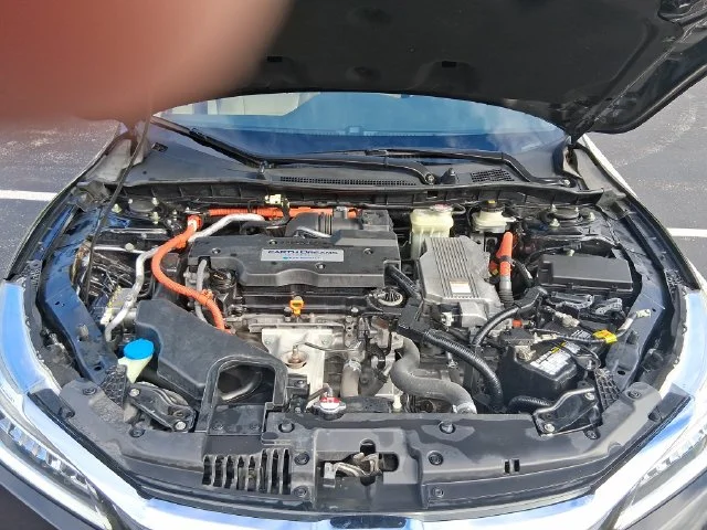 Used 2017  Honda Touring image 10