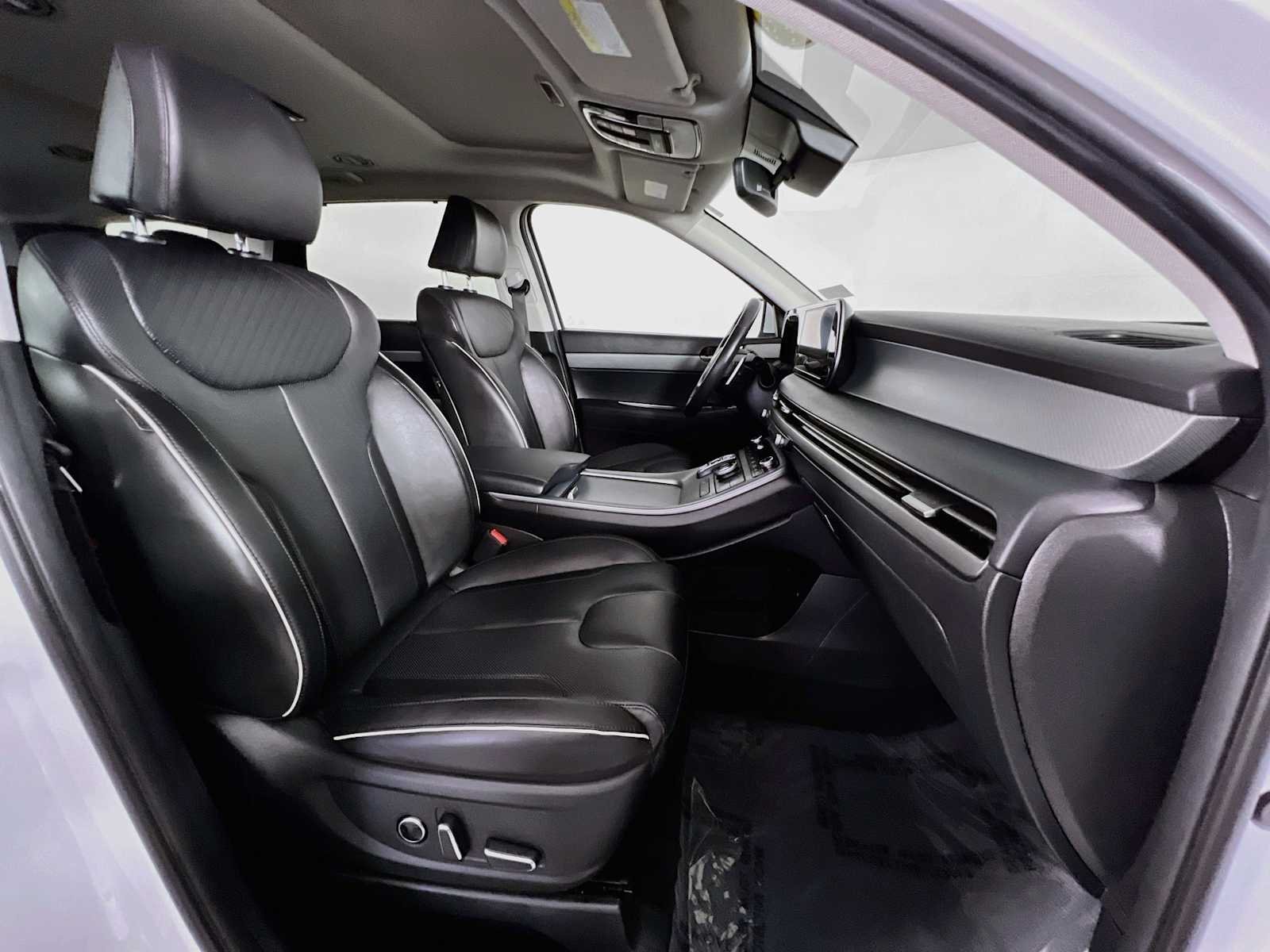 Used 2024 Hyper White Hyundai XRT image 31