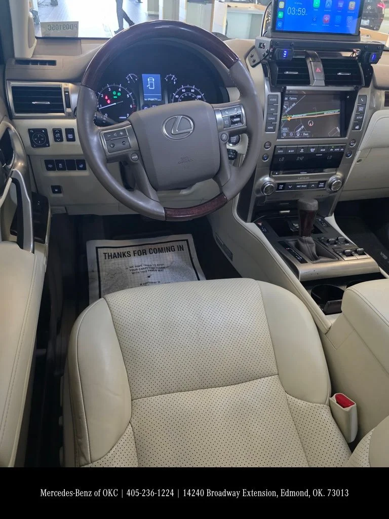 Used 2014 White Lexus 460 Luxury image 10