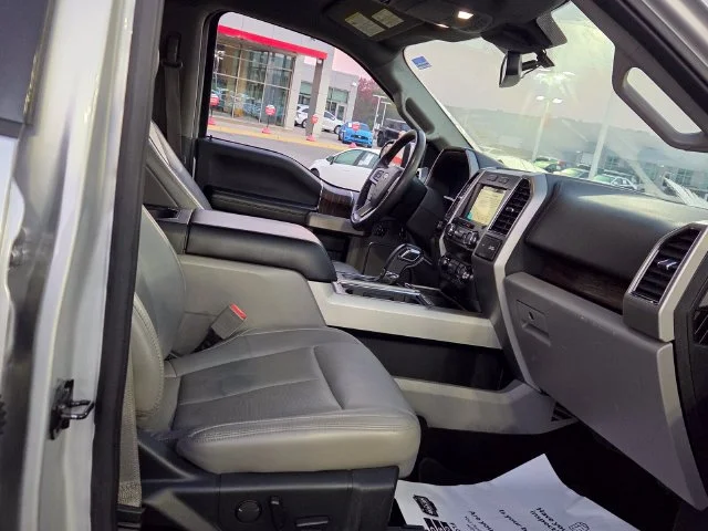 Used 2019 Silver Ford Lariat image 18