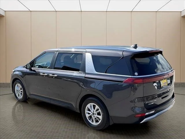 Used 2022 Gray Kia LXS image 7