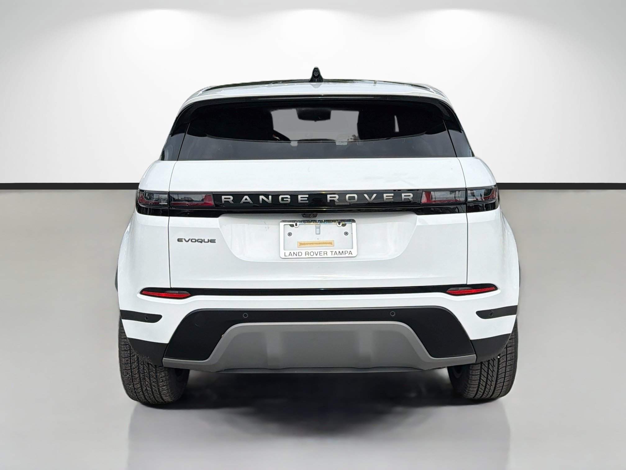 New 2026 Fuji White Land Rover Core S image 4