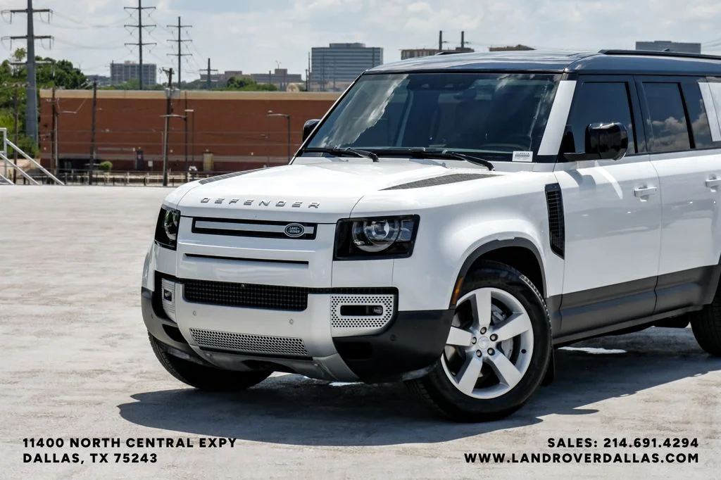 Used 2024 Fuji White Land Rover S image 3