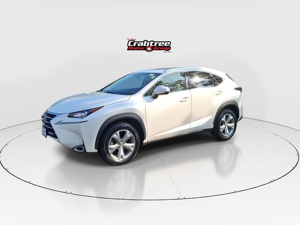 Used 2017 White Lexus 200t image 4