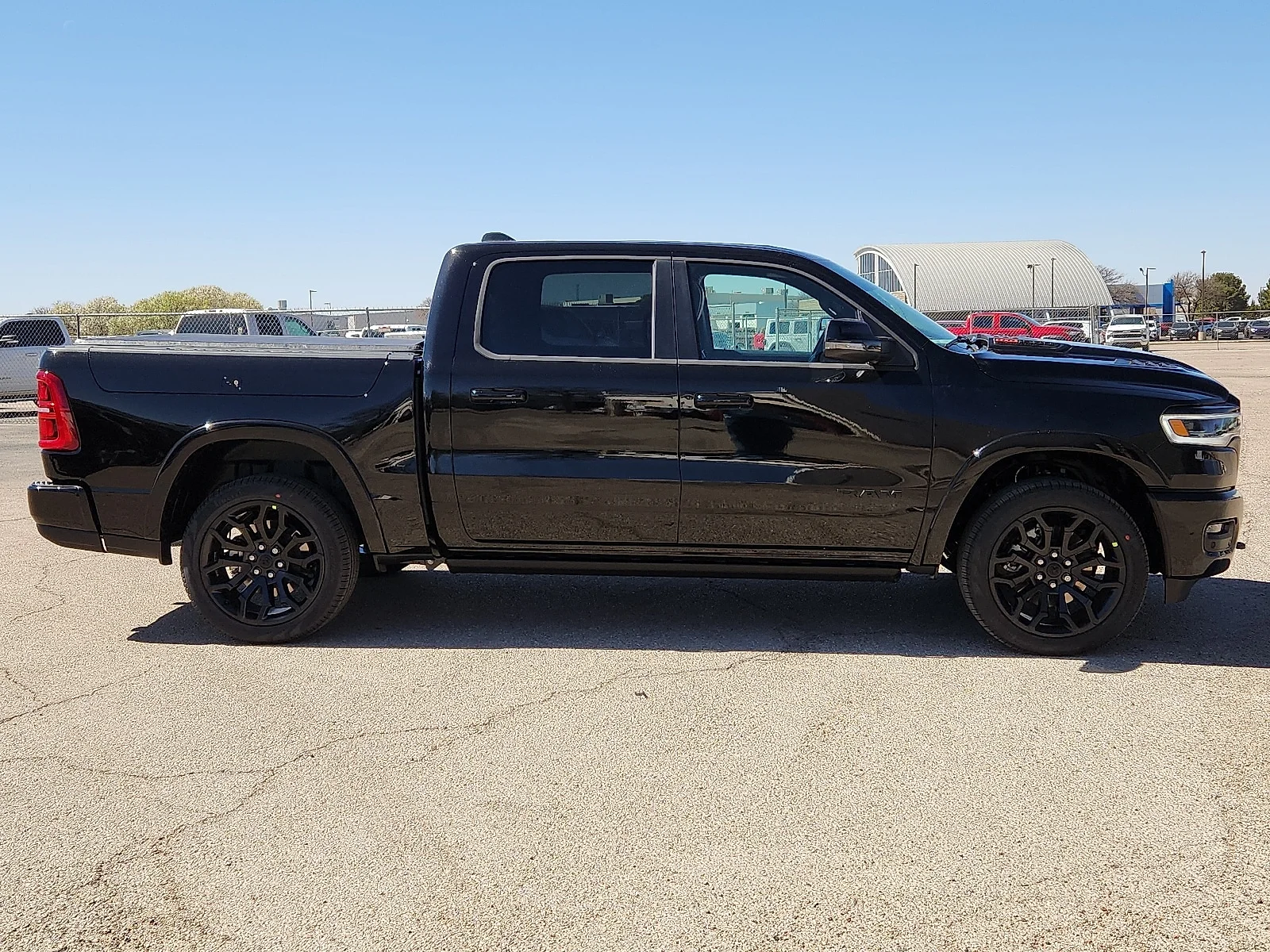 New 2026 Diamond Black Crystal Pearl-Coat  Paint Ram LIMITED CREW CAB 4X4 5