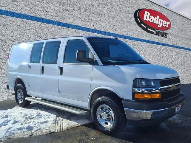2024 Chevrolet Express 2500 Work Van HD's photo