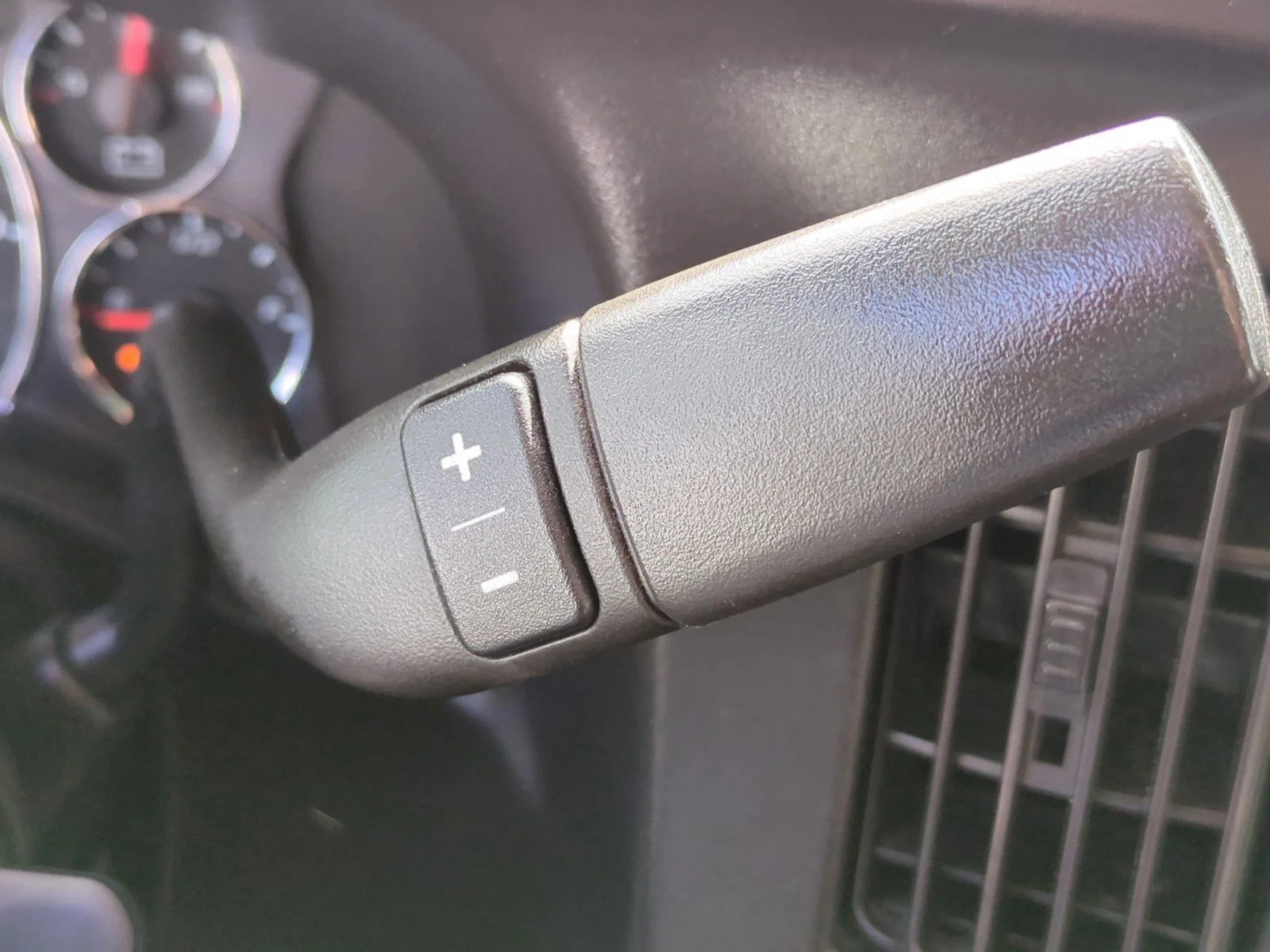 2019 Chevrolet Express Passenger LT - Photo 29