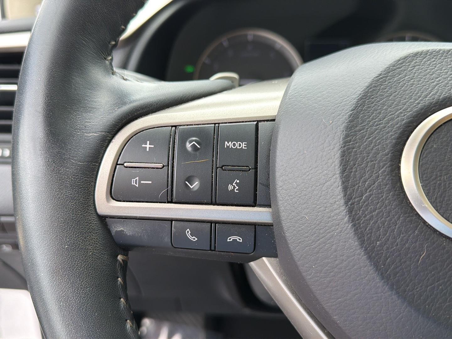 Used 2021 Eminent White Pearl Lexus RX 350 image 21