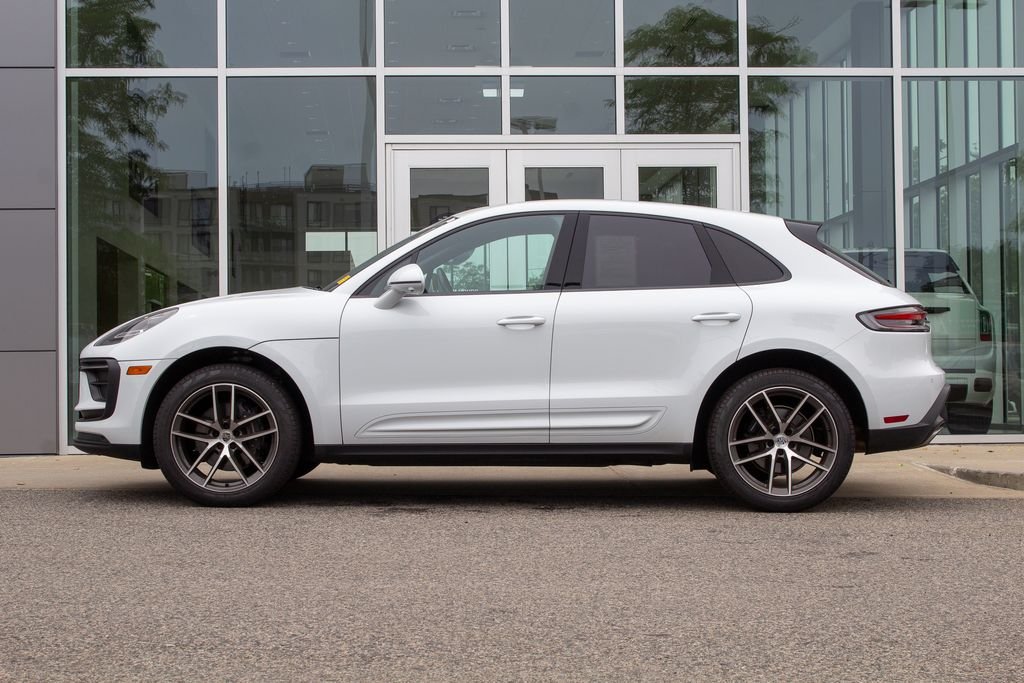 Used 2025 White Porsche Base image 7