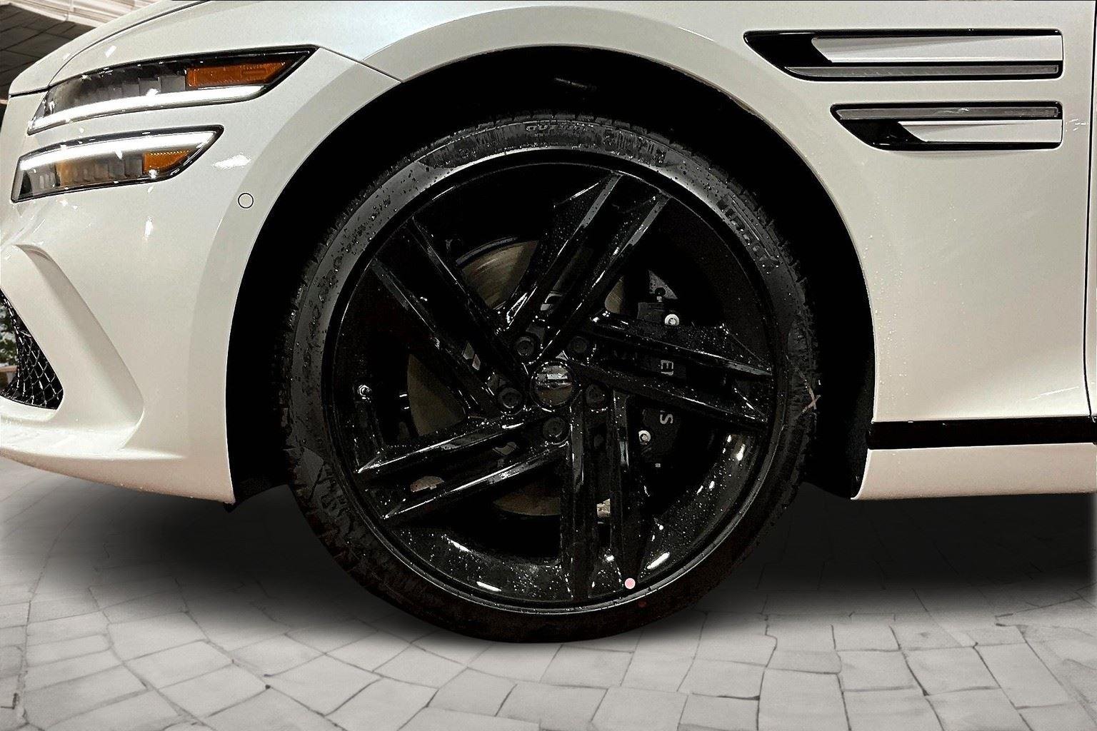 New 2026 Uyuni White Genesis 3.5T PRESTIGE BLACK image 12