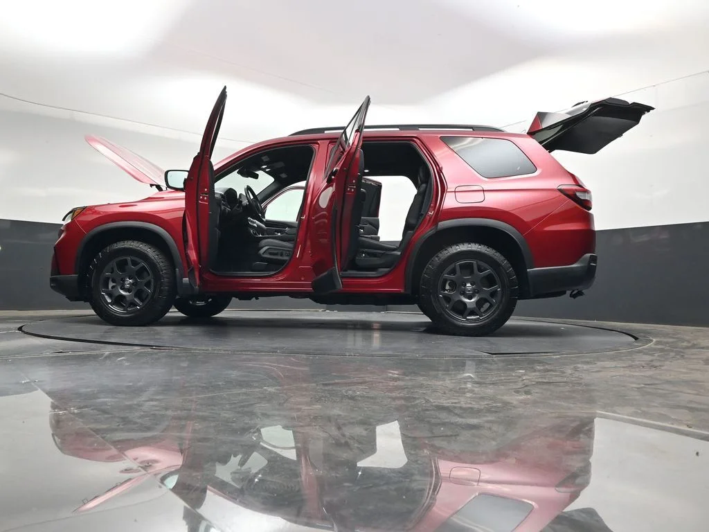 Certified Used 2025 Radiant Red Metallic II Honda TrailSport image 52