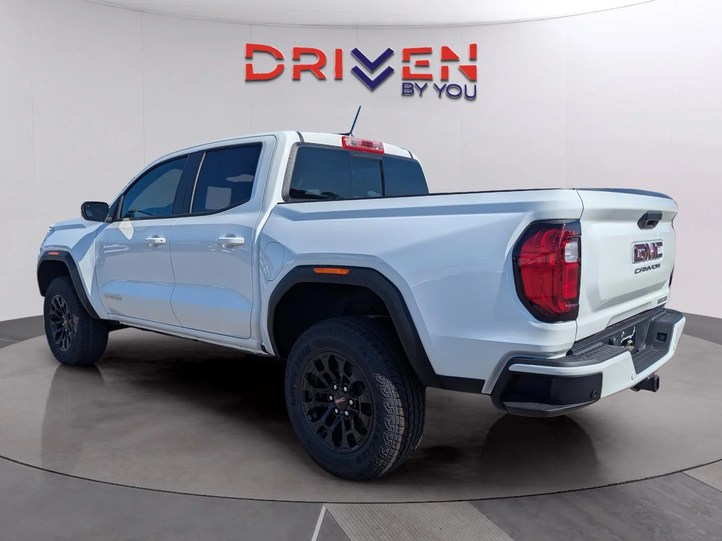 New 2026 Summit White GMC Elevation image 3
