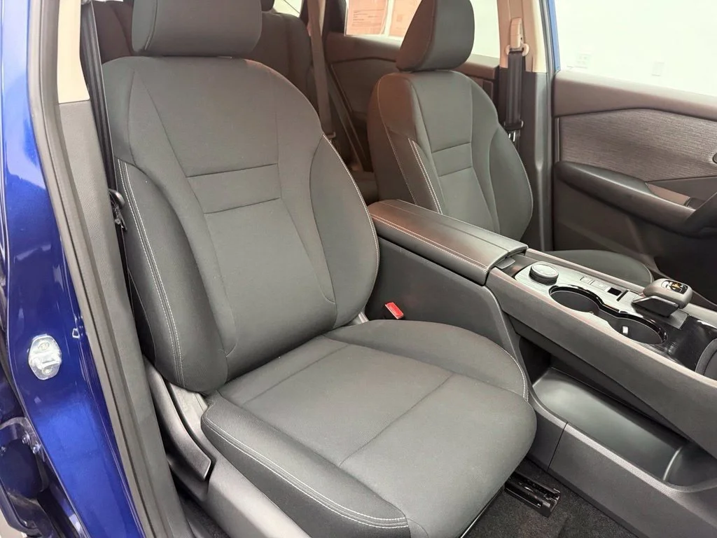 Used 2023 Blue Nissan S image 35