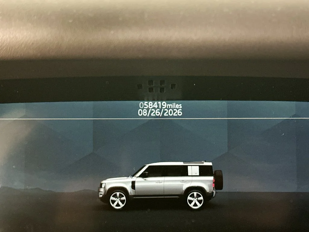 Used 2022  Land Rover XS Edition image 13