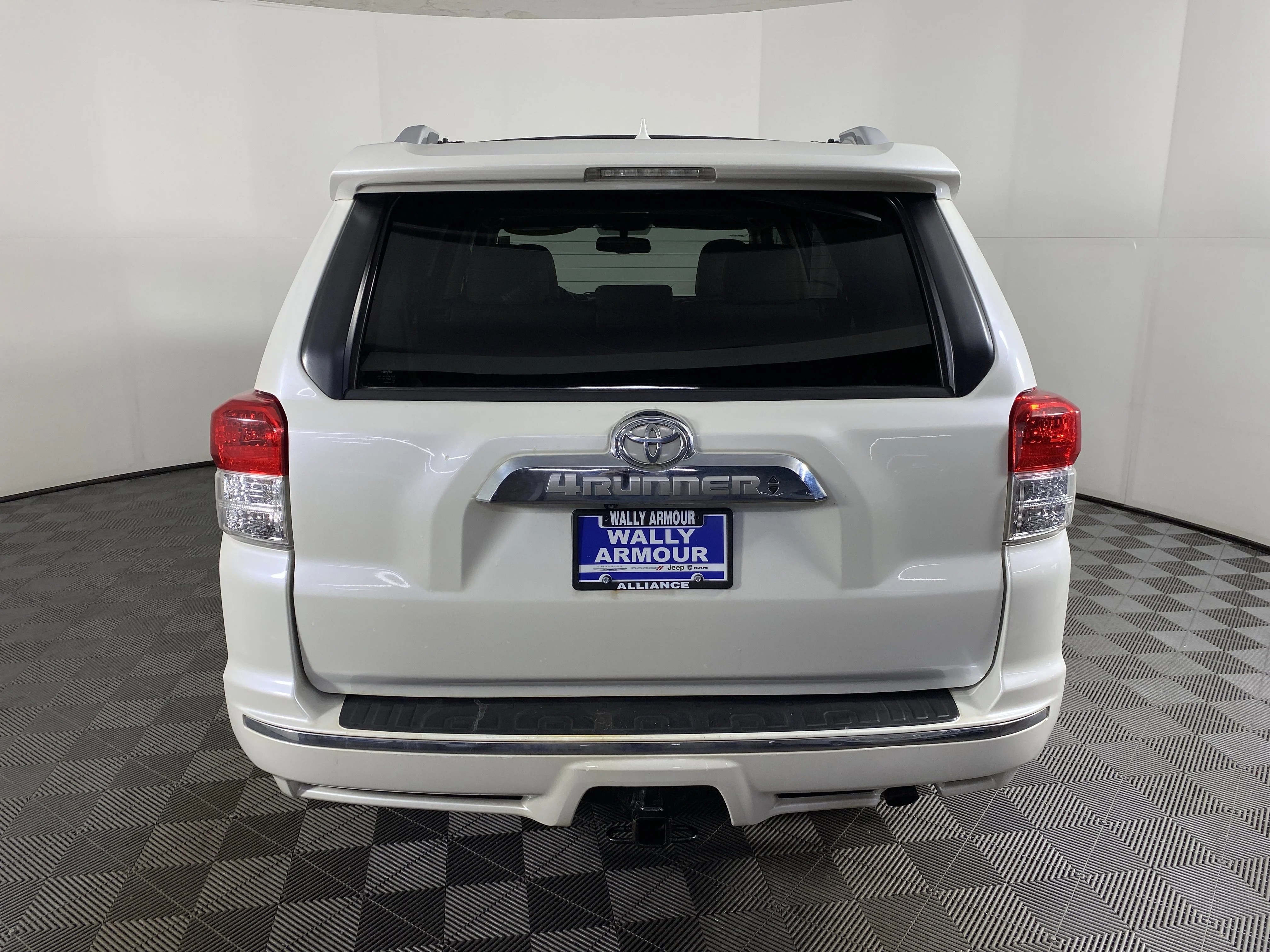 Used 2011 Blizzard Pearl Toyota Limited image 9