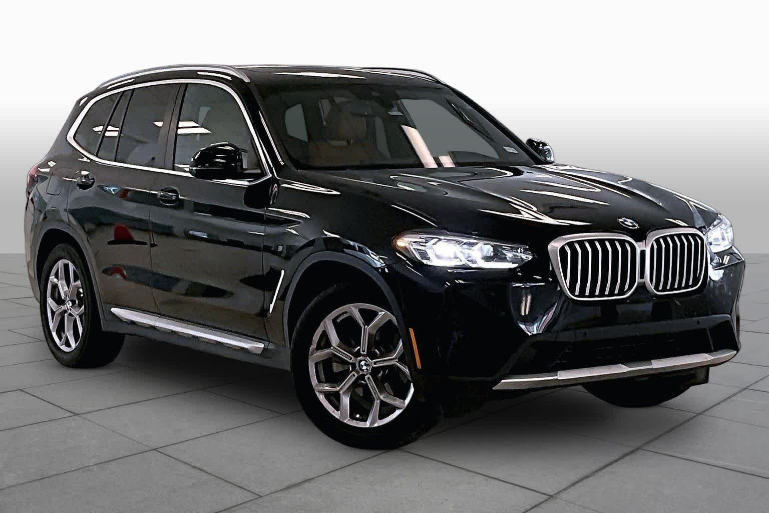 Used 2024 Jet Black BMW sDrive30i image 2