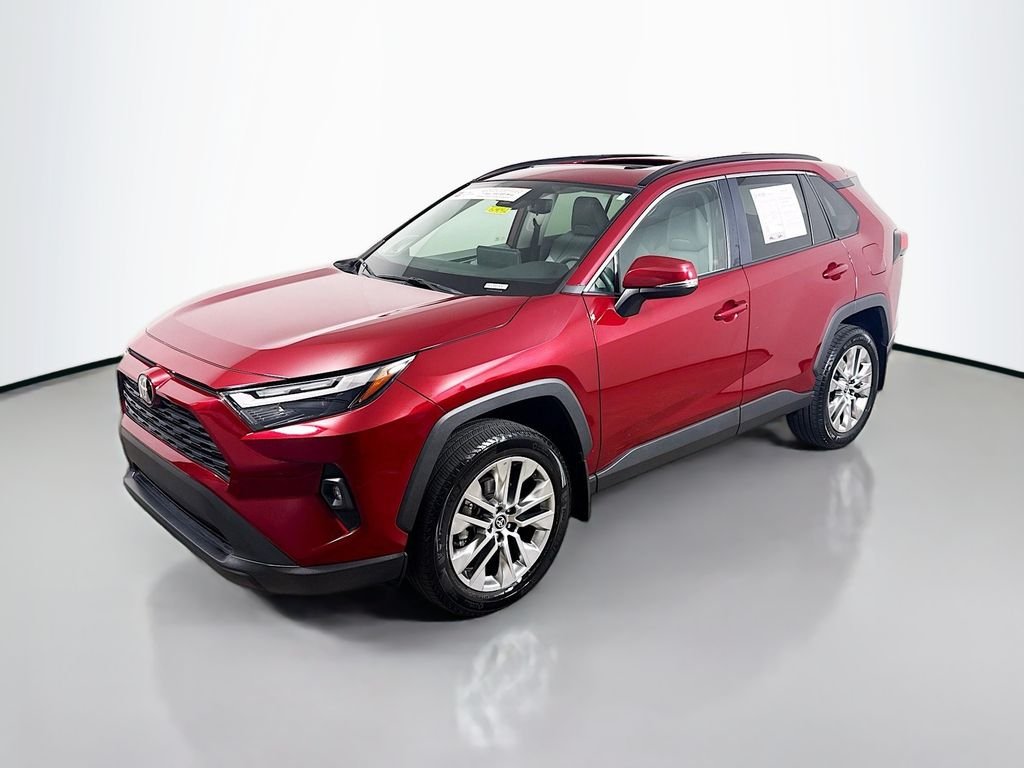Used 2024 Ruby Flare Pearl Toyota XLE Premium image 3