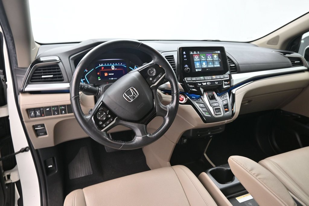 Used 2019  Honda Elite image 16