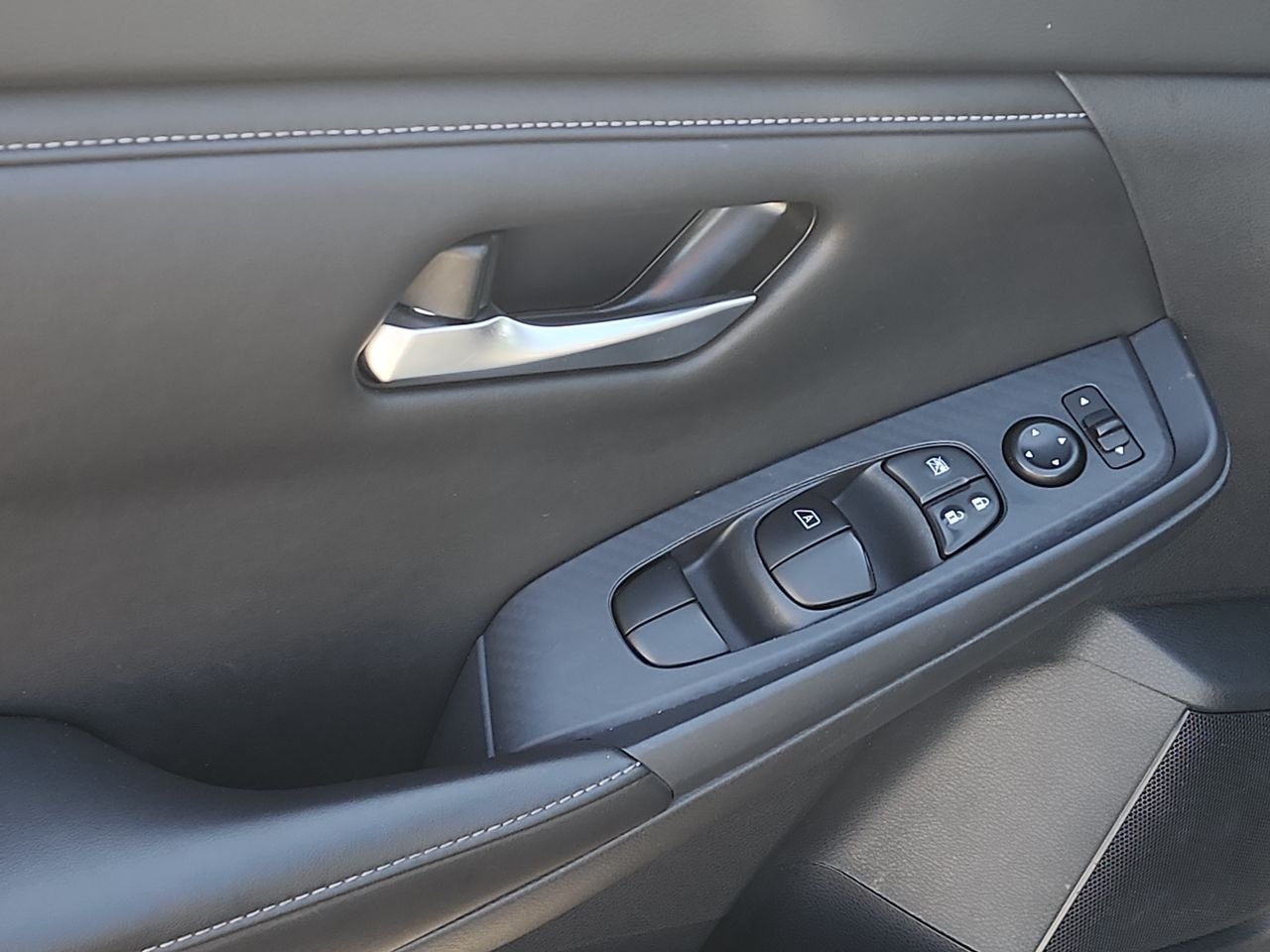 Used 2024 Atlantic Gray Metallic Nissan SV image 13