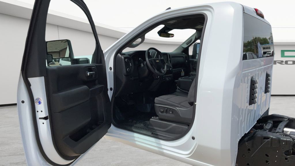 New 2026 Summit White Chevrolet Work Truck image 36