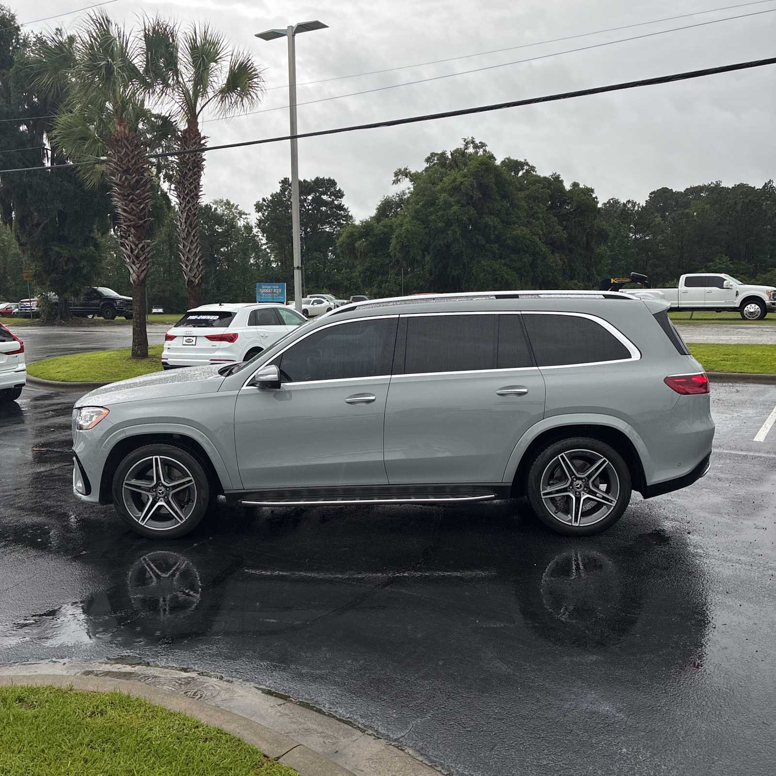 Certified Used 2024 MANUFAKTUR Alpine Grey Mercedes-Benz GLS 450 image 2