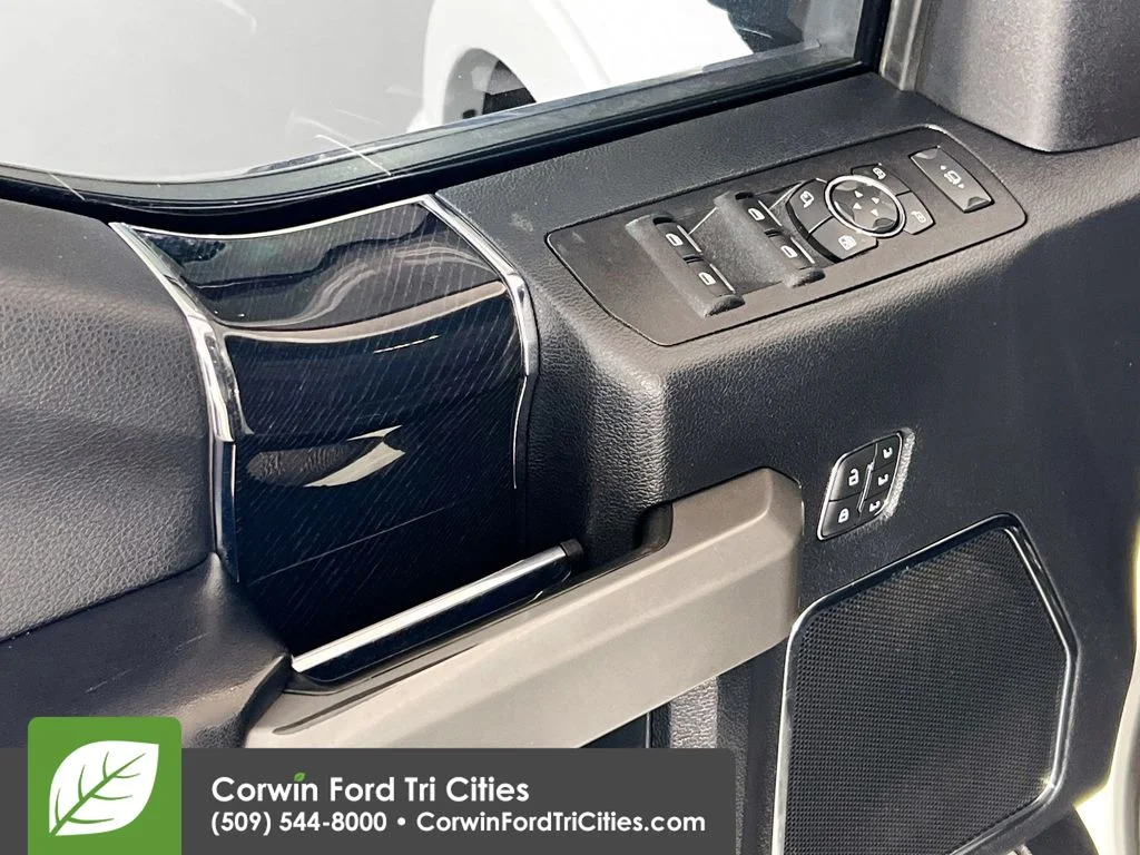 Used 2020 Oxford White Ford Platinum image 12