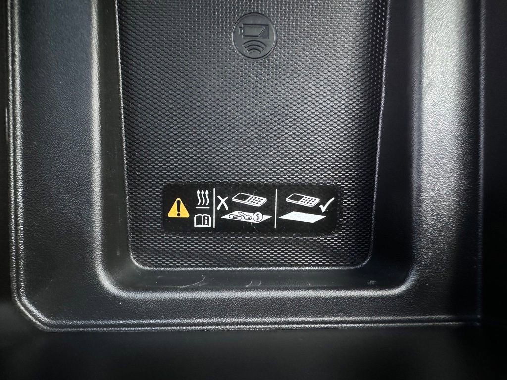Used 2021 SUMMIT WHITE GMC AT4 image 36