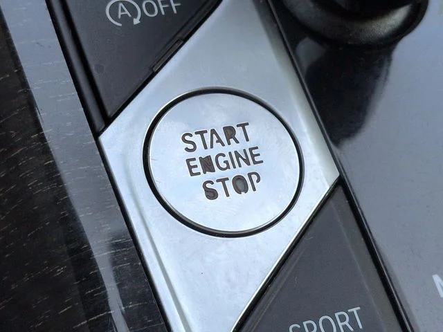 Used 2021 Mineral Gray Metallic BMW 330i image 26