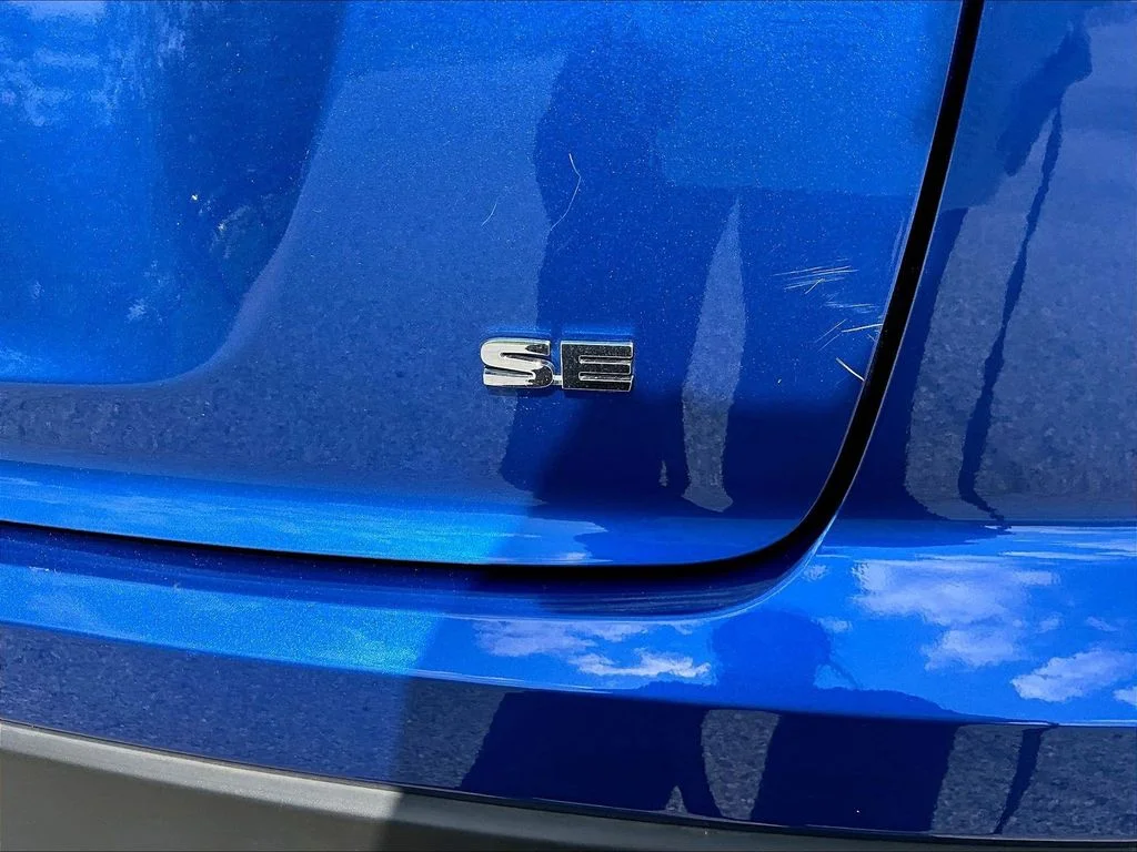 Used 2024 Blue Mitsubishi SE image 27