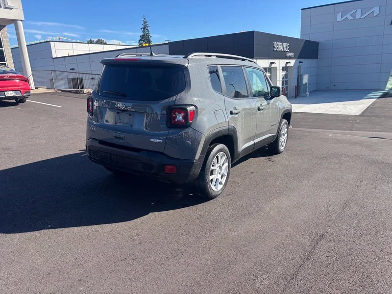 Used 2020 Gray Jeep Latitude image 8