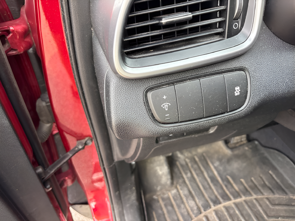 Used 2020 Red Kia LX image 25