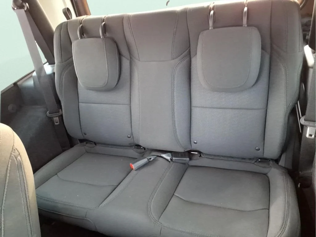 Used 2021 Gray Jeep Sport S image 17