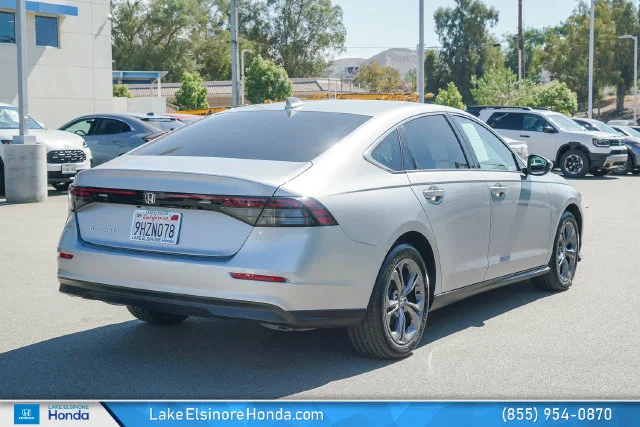 Used 2023 Lunar Silver Metallic Honda EX image 9