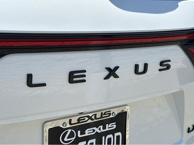 New 2026 Eminent White Pearl Lexus LX 700h LUXURY image 23