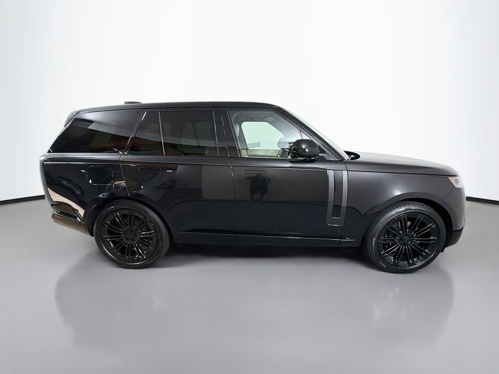 New 2026 Santorini Black LAND ROVER SE image 6