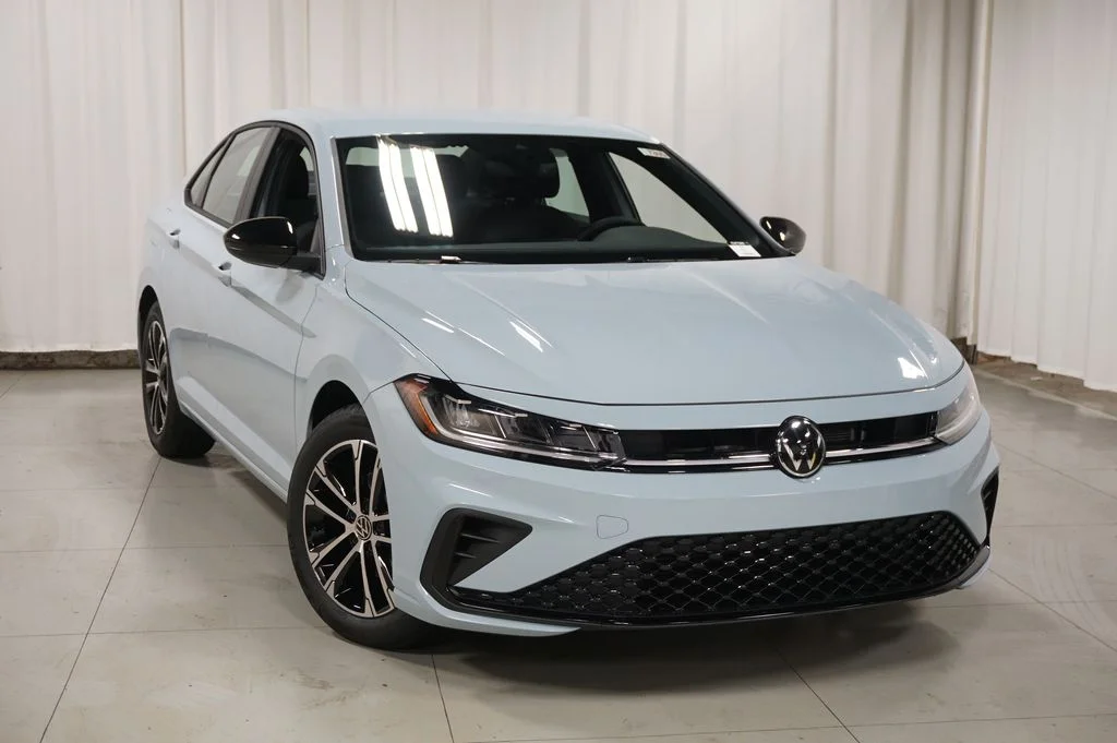 New 2026 Monument Gray Volkswagen 1.5T Sport image 4