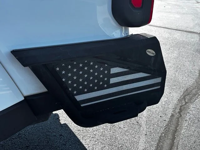 Used 2020 White Jeep Overland image 9