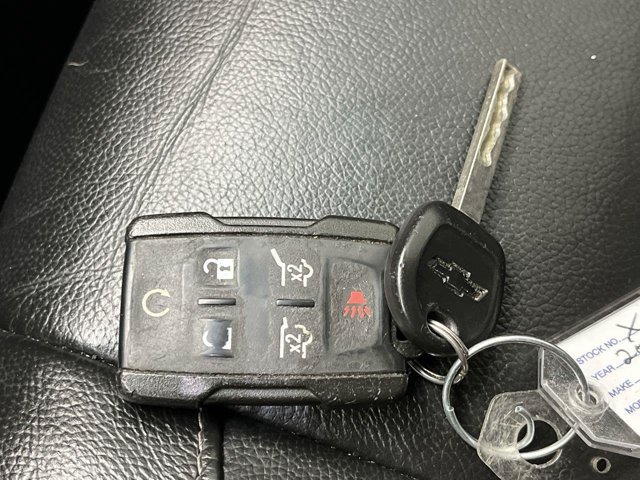 Used 2020 Summit White Chevrolet LT image 26