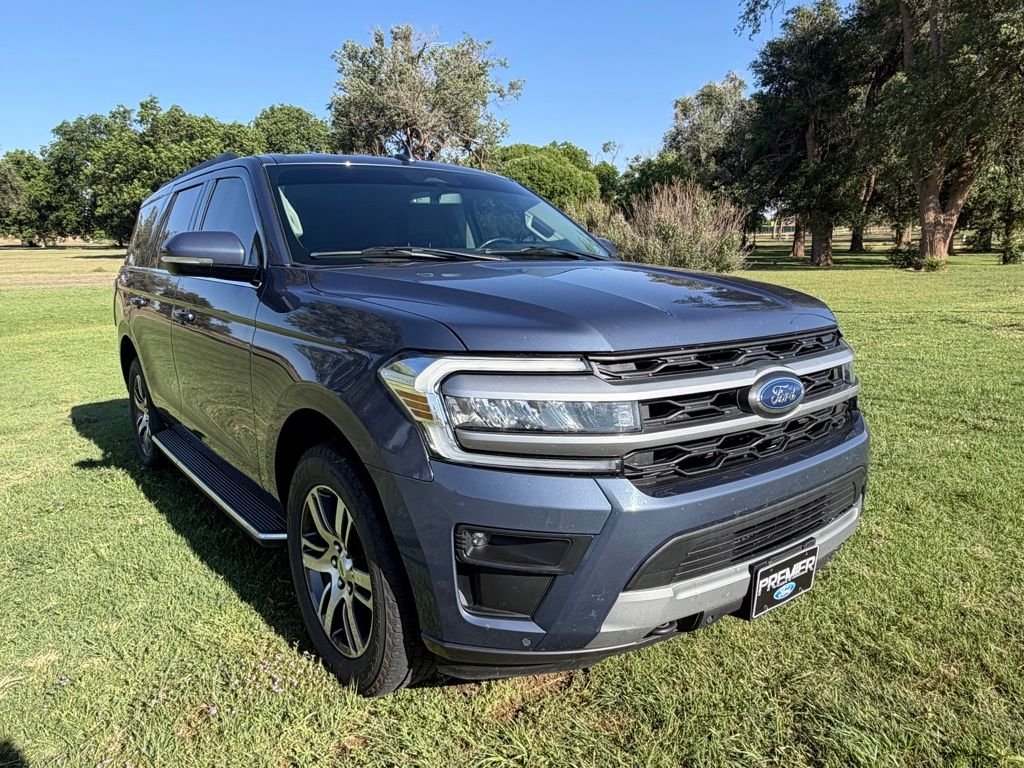 2022 Ford Expedition XLT 4x4's photo