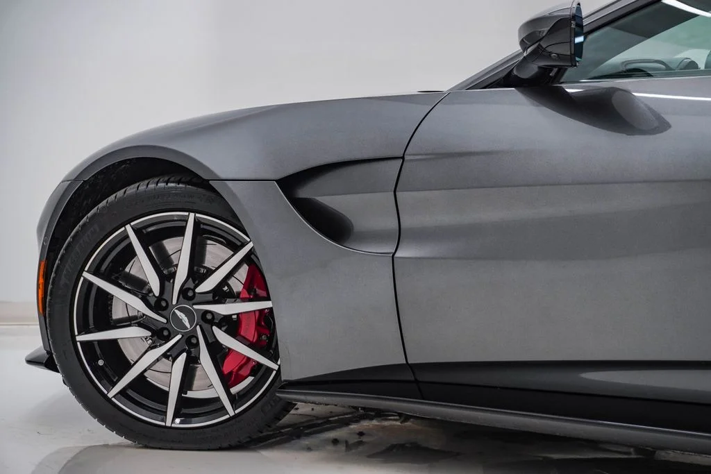 Used 2019 Magnetic Silver Aston Martin Coupe image 14