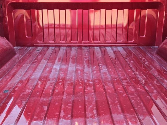 New 2026 Molten Red Pearl-Coat Exterior Paint RAM LONE STAR image 22