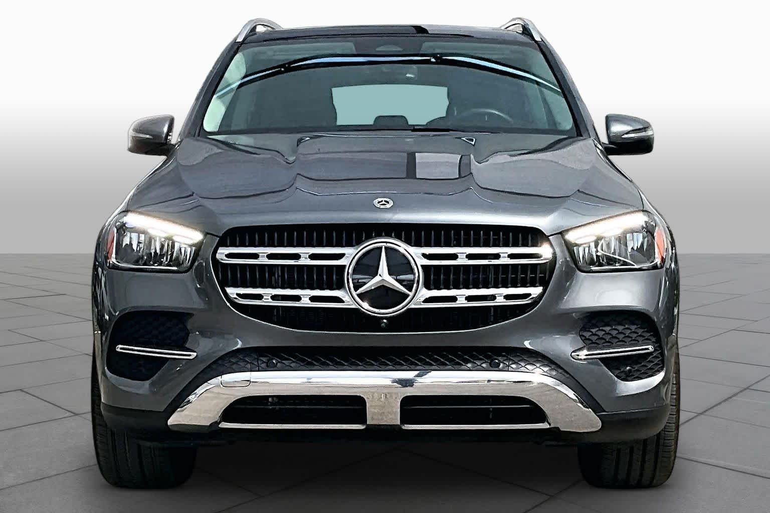 Certified Used 2026 Selenite Grey Metallic Mercedes-Benz GLE 450e image 4