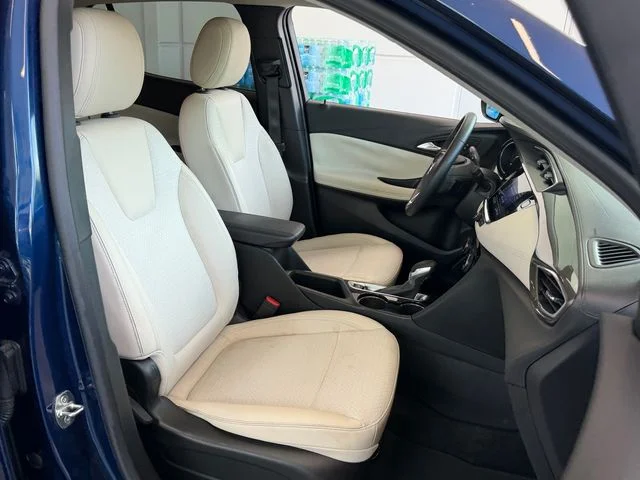 Used 2023 Blue Buick Preferred image 18