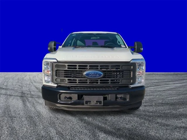 New 2026 Oxford White Ford F-250® XL image 9