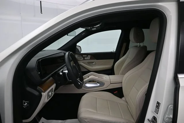 Used 2024 White Mercedes-Benz GLS 450 image 10