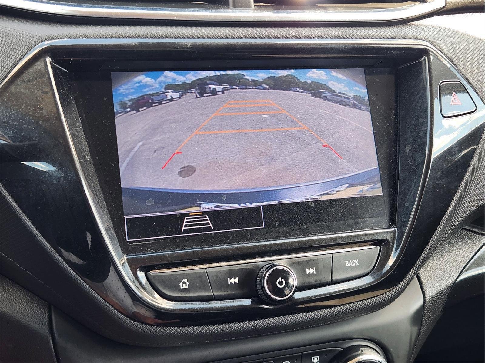 Used 2022 Summit White Chevrolet LT image 17